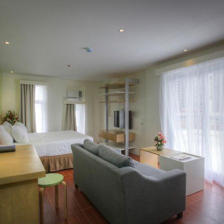 סן פדרו מקאטי Fersal Hotel Makati Avenue מראה חיצוני תמונה