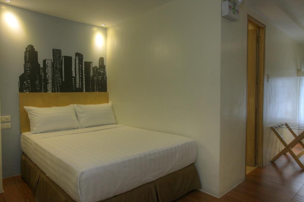 סן פדרו מקאטי Fersal Hotel Makati Avenue חדר תמונה